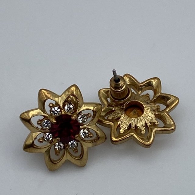 Gold-Tone Flower Stud Earrings with Red Stone
