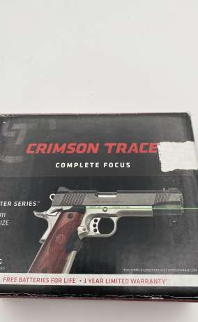 Crimson Trace Master Series Laser Sight for 1911 Full-Size - Model LG-901G (Green Laser